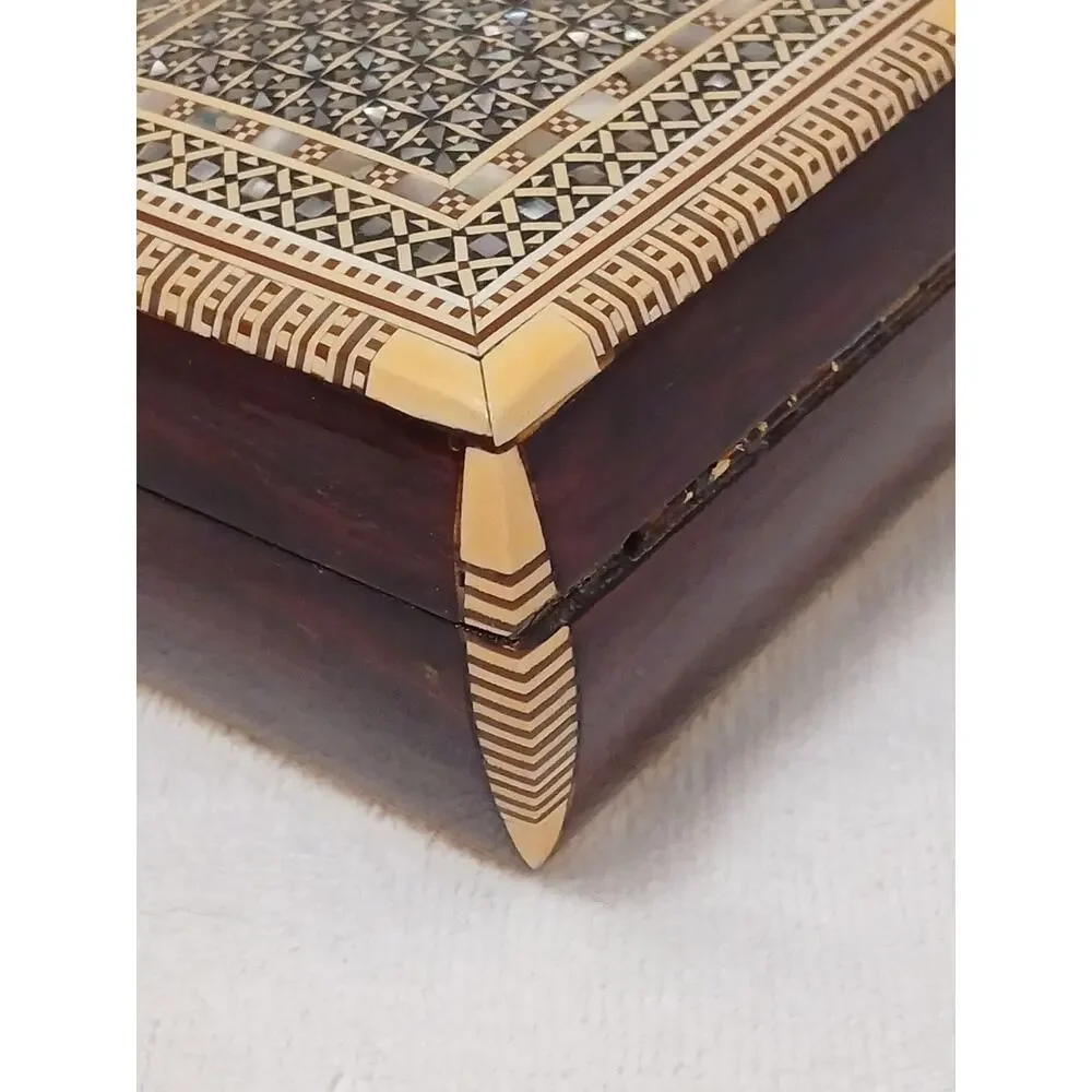 Exotic Egyptian Hand Inlaid Mother Pearl Jewelry Wood Box 3.5' Gift Storage‎ Box